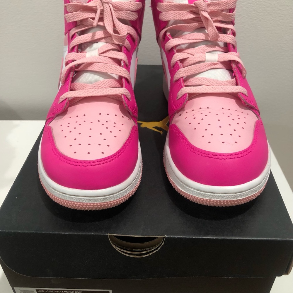 NIKE Air Jordan Hot Pink Baby Pink 6.5 Y LIKE NEW with Box